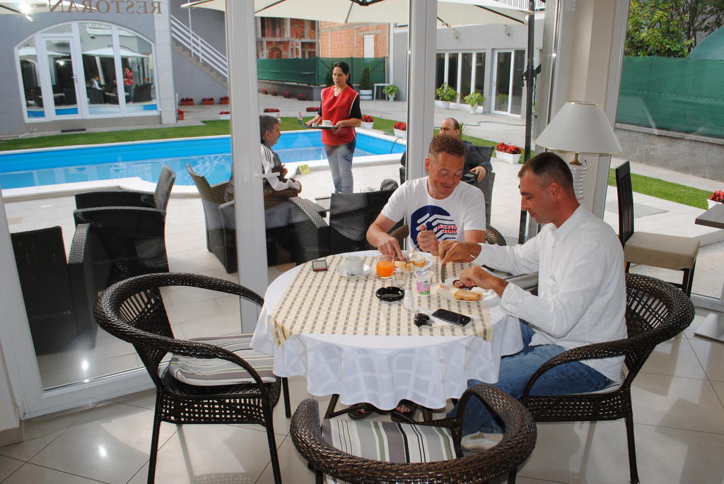 Vila Delux Negotin Exteriér fotografie